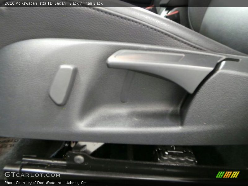 Black / Titan Black 2010 Volkswagen Jetta TDI Sedan