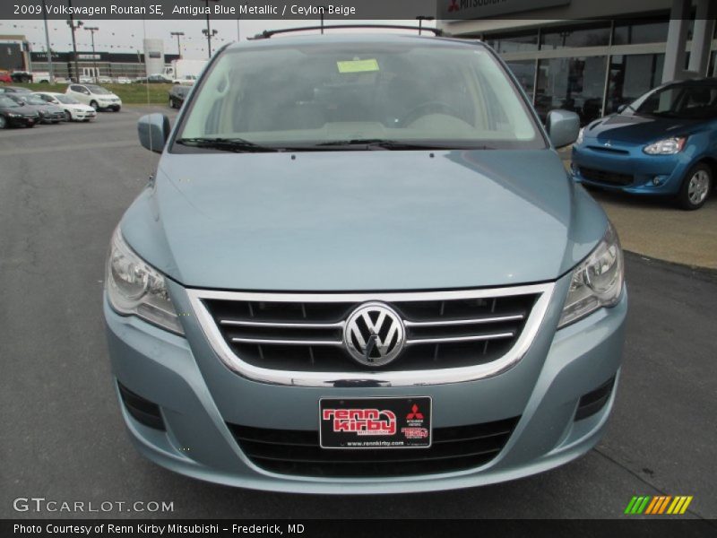 Antigua Blue Metallic / Ceylon Beige 2009 Volkswagen Routan SE