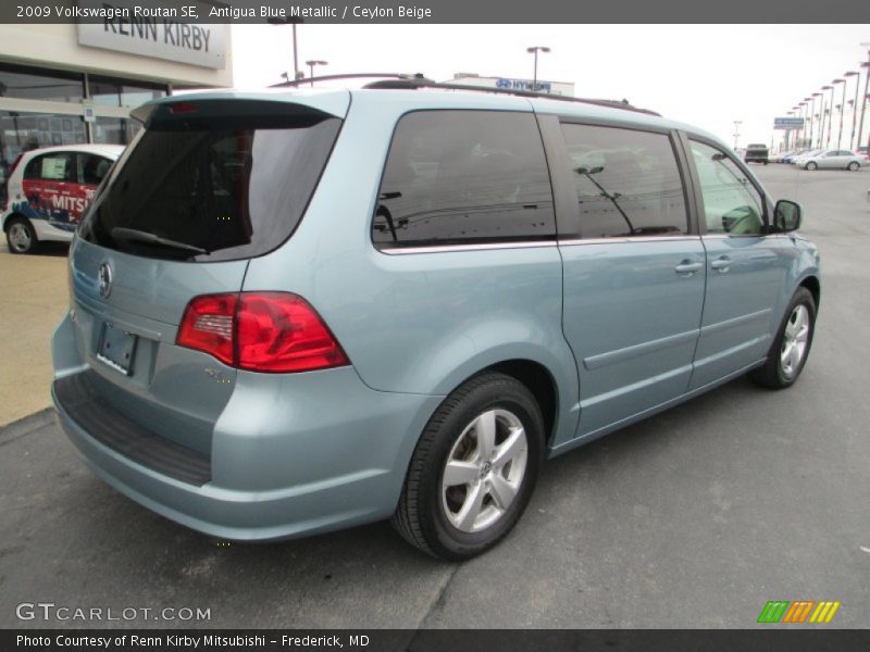 Antigua Blue Metallic / Ceylon Beige 2009 Volkswagen Routan SE