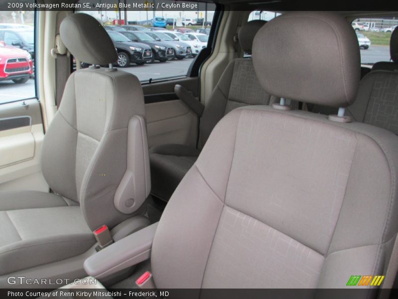 Antigua Blue Metallic / Ceylon Beige 2009 Volkswagen Routan SE