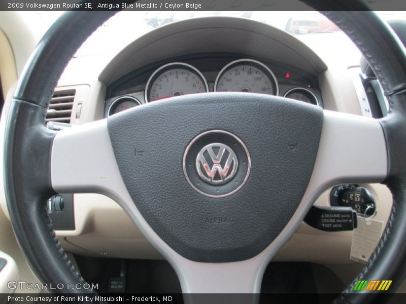 Antigua Blue Metallic / Ceylon Beige 2009 Volkswagen Routan SE