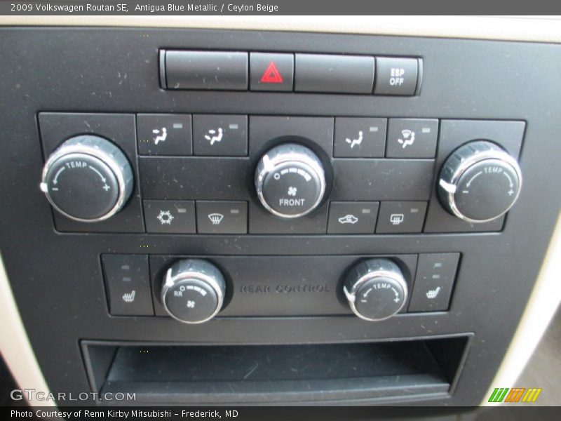 Antigua Blue Metallic / Ceylon Beige 2009 Volkswagen Routan SE