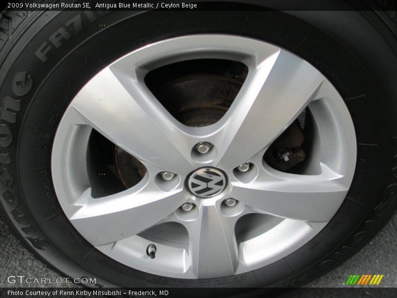 Antigua Blue Metallic / Ceylon Beige 2009 Volkswagen Routan SE