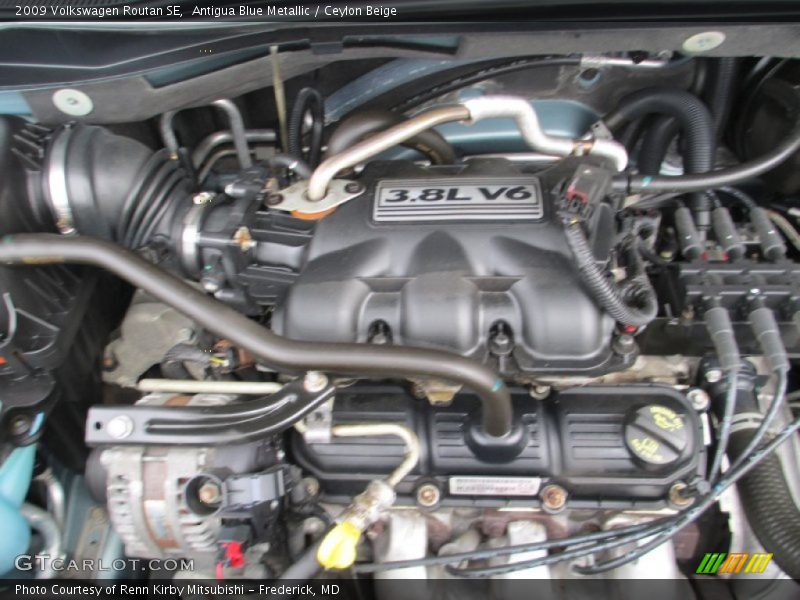 Antigua Blue Metallic / Ceylon Beige 2009 Volkswagen Routan SE