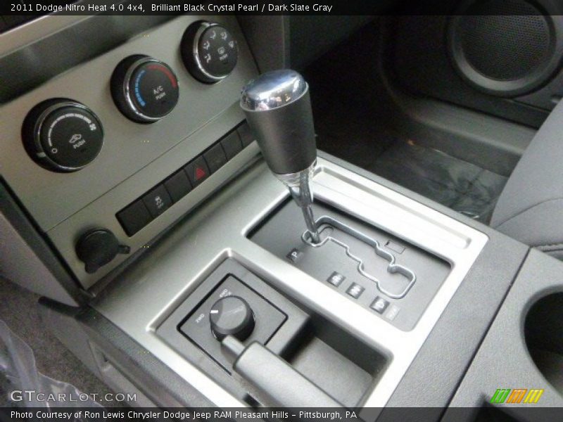 Brilliant Black Crystal Pearl / Dark Slate Gray 2011 Dodge Nitro Heat 4.0 4x4