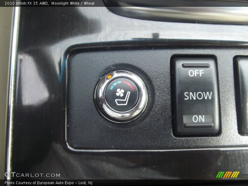 Moonlight White / Wheat 2010 Infiniti FX 35 AWD