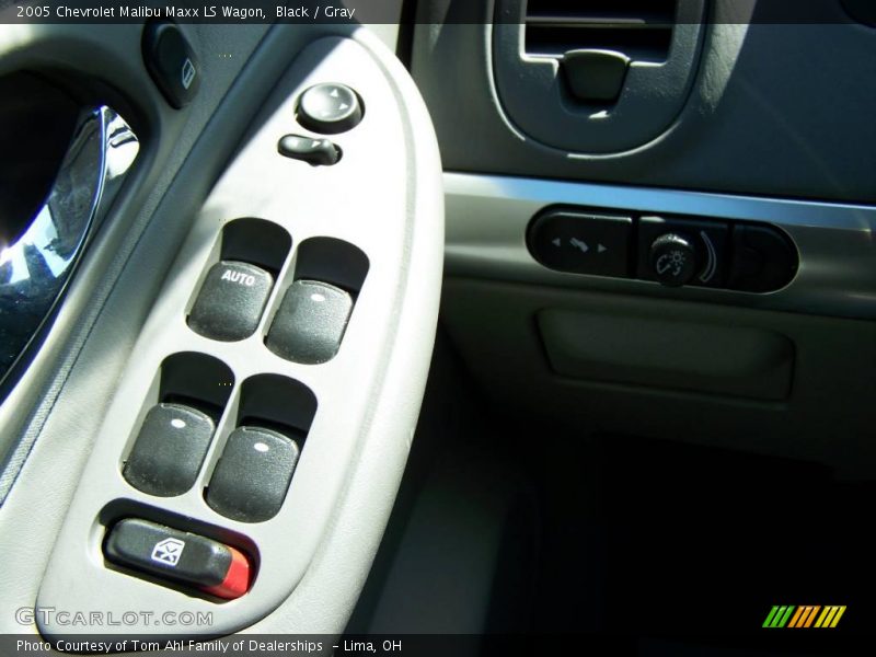 Black / Gray 2005 Chevrolet Malibu Maxx LS Wagon