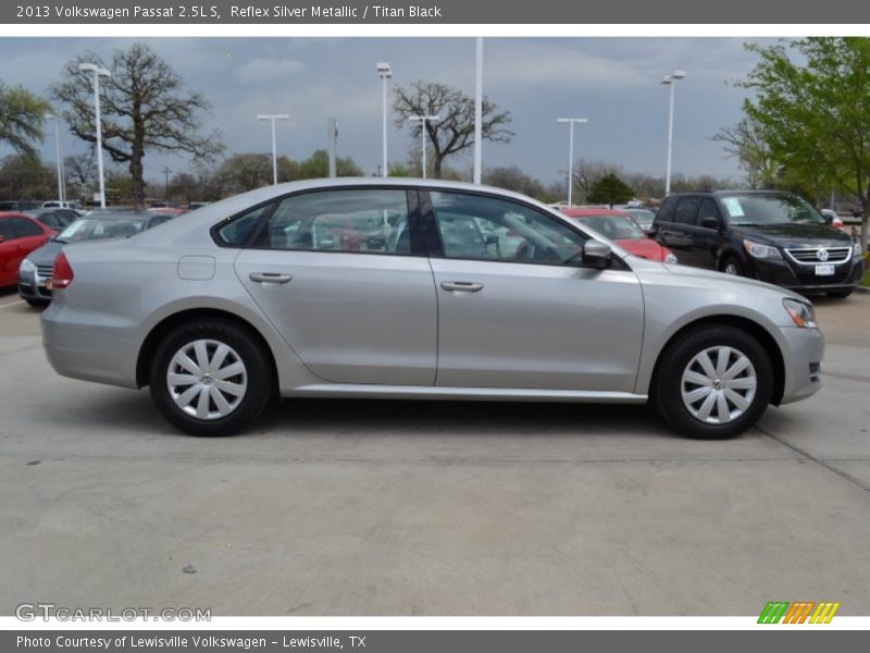 Reflex Silver Metallic / Titan Black 2013 Volkswagen Passat 2.5L S