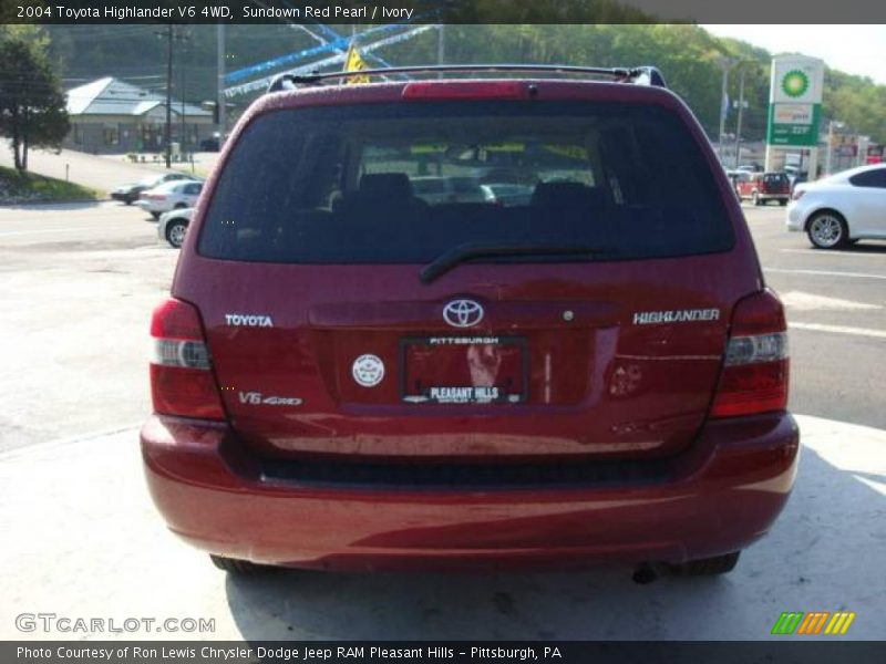 Sundown Red Pearl / Ivory 2004 Toyota Highlander V6 4WD