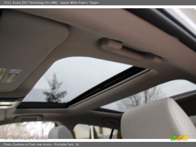 Aspen White Pearl / Taupe 2011 Acura ZDX Technology SH-AWD