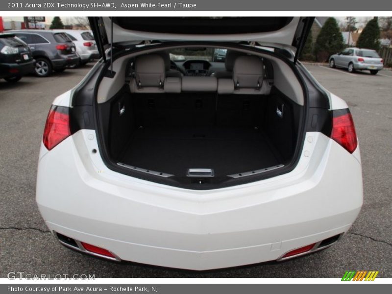 Aspen White Pearl / Taupe 2011 Acura ZDX Technology SH-AWD