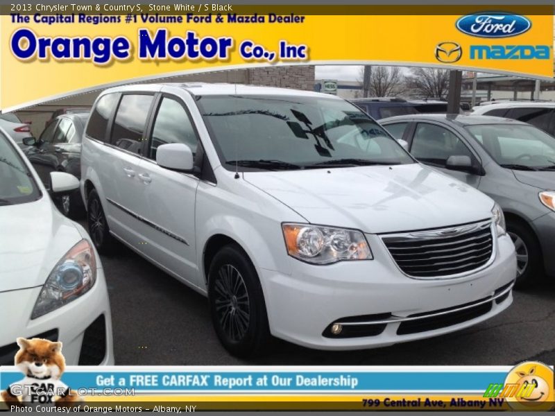 Stone White / S Black 2013 Chrysler Town & Country S