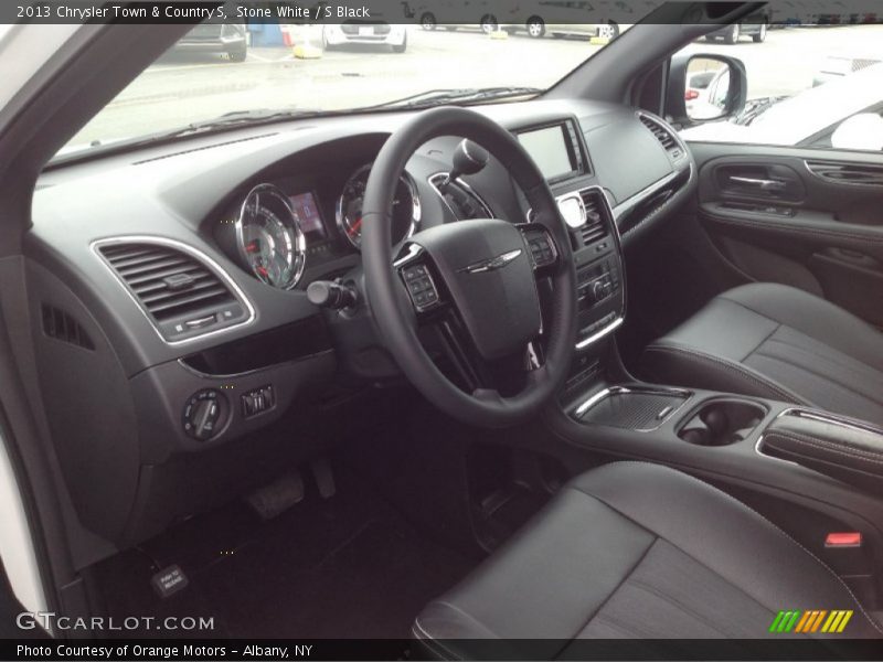 S Black Interior - 2013 Town & Country S 