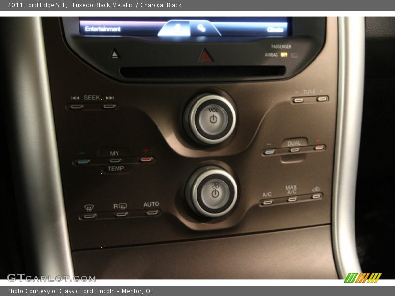 Tuxedo Black Metallic / Charcoal Black 2011 Ford Edge SEL