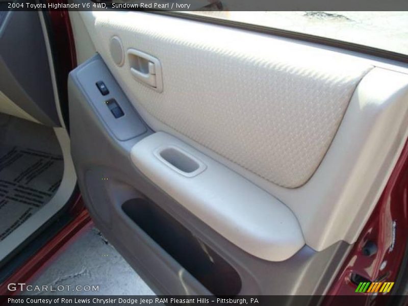 Sundown Red Pearl / Ivory 2004 Toyota Highlander V6 4WD