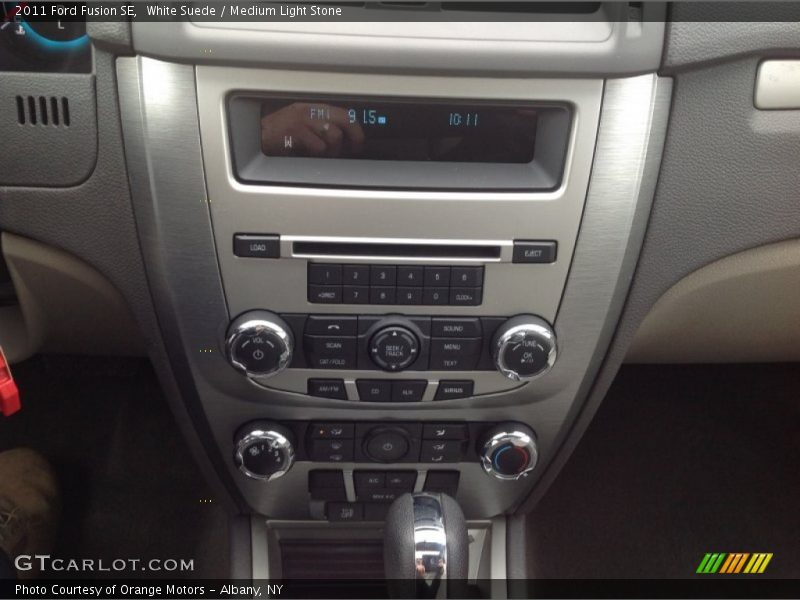 White Suede / Medium Light Stone 2011 Ford Fusion SE