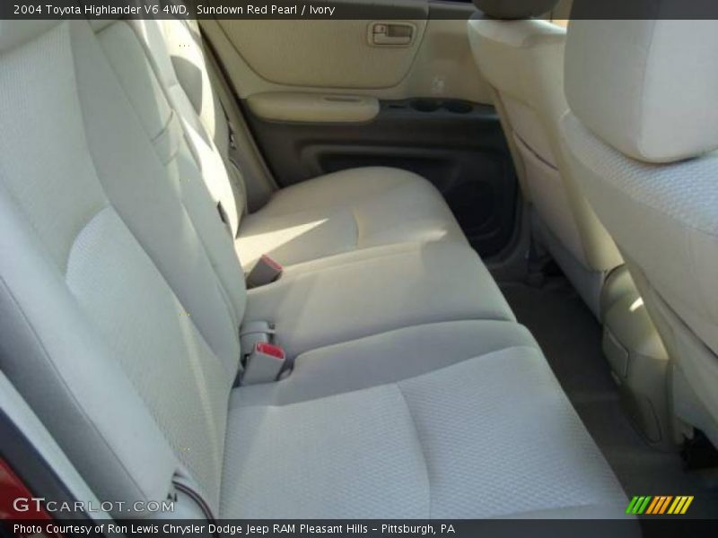 Sundown Red Pearl / Ivory 2004 Toyota Highlander V6 4WD