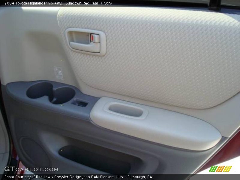 Sundown Red Pearl / Ivory 2004 Toyota Highlander V6 4WD