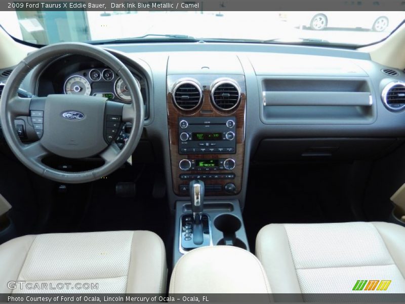 Dashboard of 2009 Taurus X Eddie Bauer