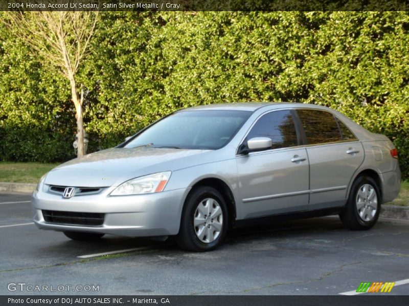 Front 3/4 View of 2004 Accord LX Sedan