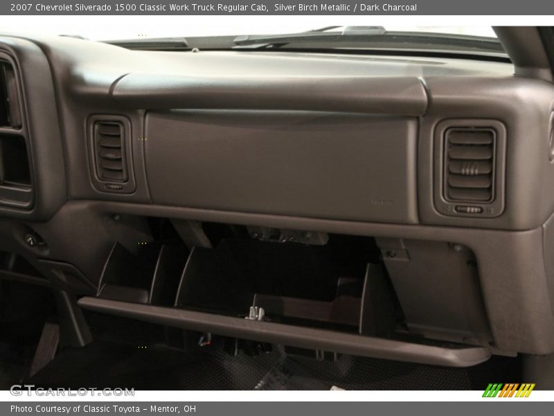 Silver Birch Metallic / Dark Charcoal 2007 Chevrolet Silverado 1500 Classic Work Truck Regular Cab