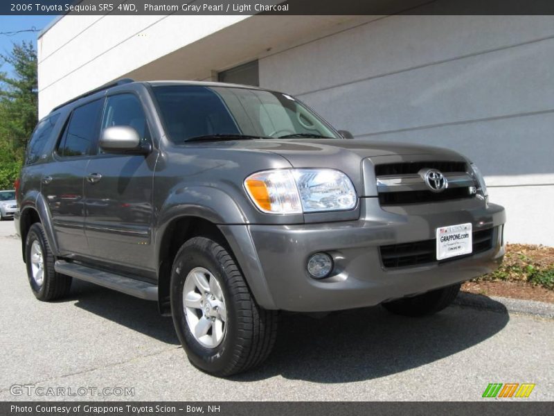 Phantom Gray Pearl / Light Charcoal 2006 Toyota Sequoia SR5 4WD