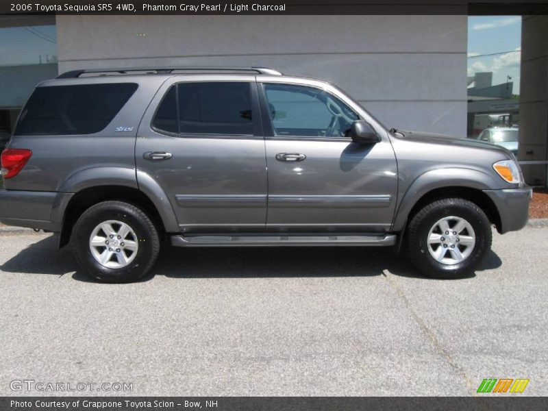 Phantom Gray Pearl / Light Charcoal 2006 Toyota Sequoia SR5 4WD