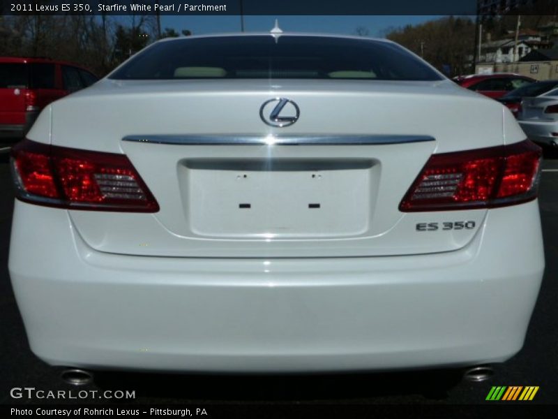 Starfire White Pearl / Parchment 2011 Lexus ES 350