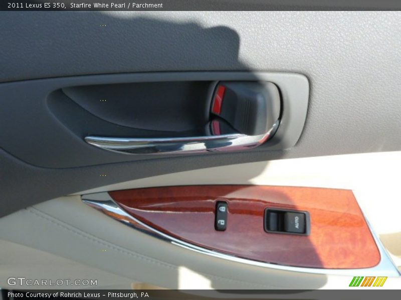 Starfire White Pearl / Parchment 2011 Lexus ES 350