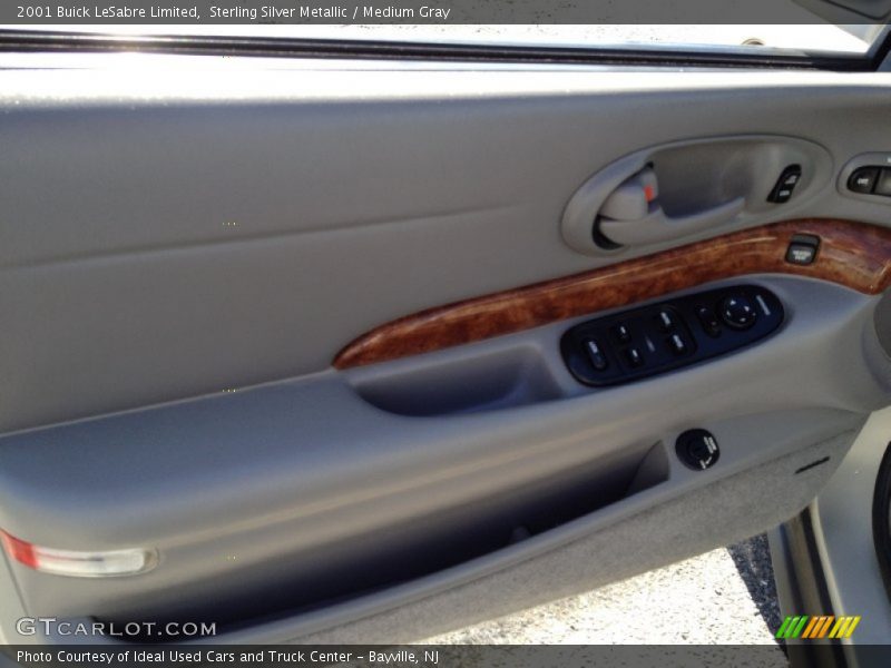 Sterling Silver Metallic / Medium Gray 2001 Buick LeSabre Limited