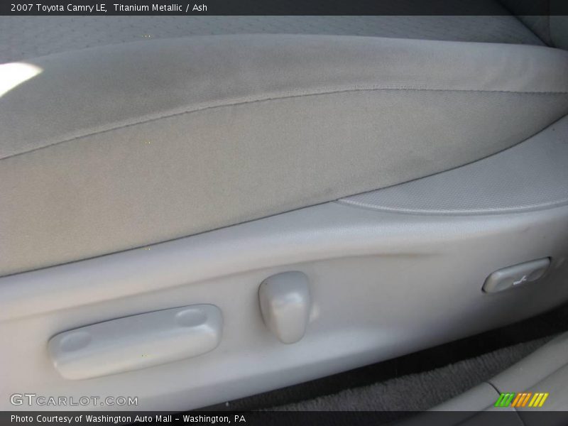 Titanium Metallic / Ash 2007 Toyota Camry LE