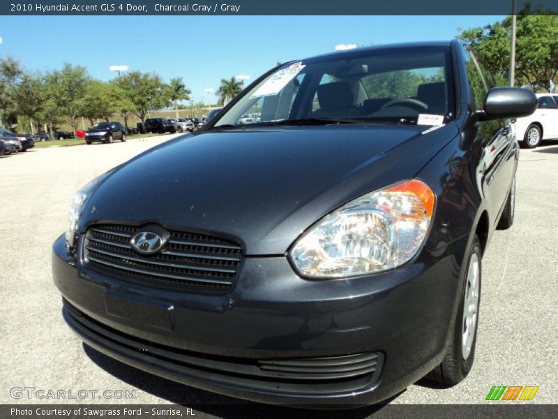 Charcoal Gray / Gray 2010 Hyundai Accent GLS 4 Door