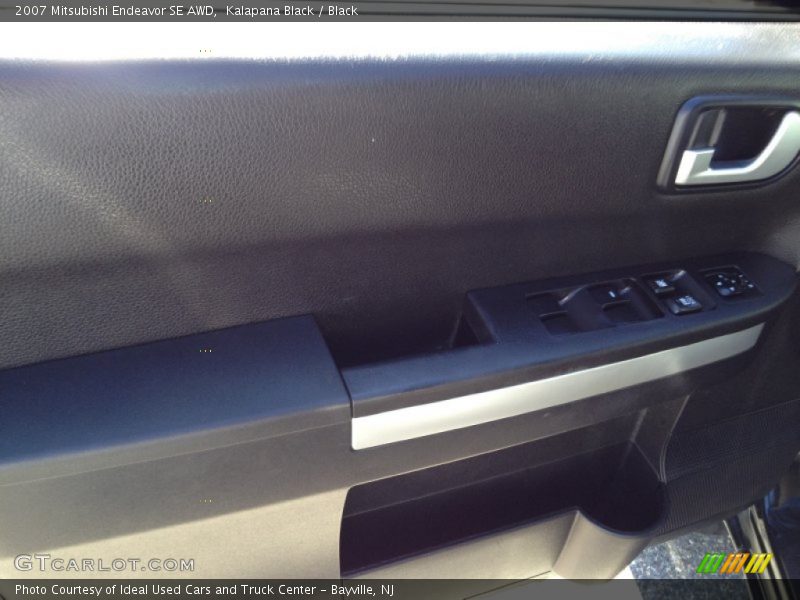 Kalapana Black / Black 2007 Mitsubishi Endeavor SE AWD