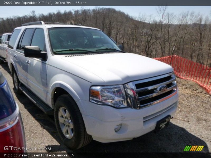 Oxford White / Stone 2009 Ford Expedition XLT 4x4