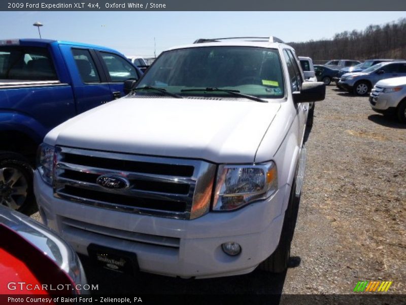 Oxford White / Stone 2009 Ford Expedition XLT 4x4