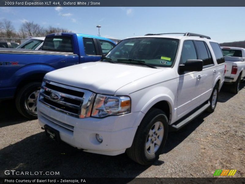 Oxford White / Stone 2009 Ford Expedition XLT 4x4