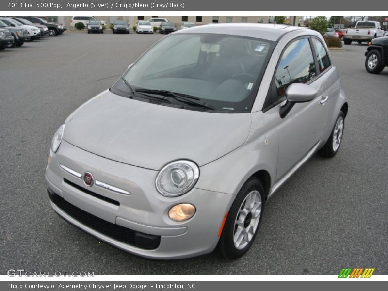 Argento (Silver) / Grigio/Nero (Gray/Black) 2013 Fiat 500 Pop