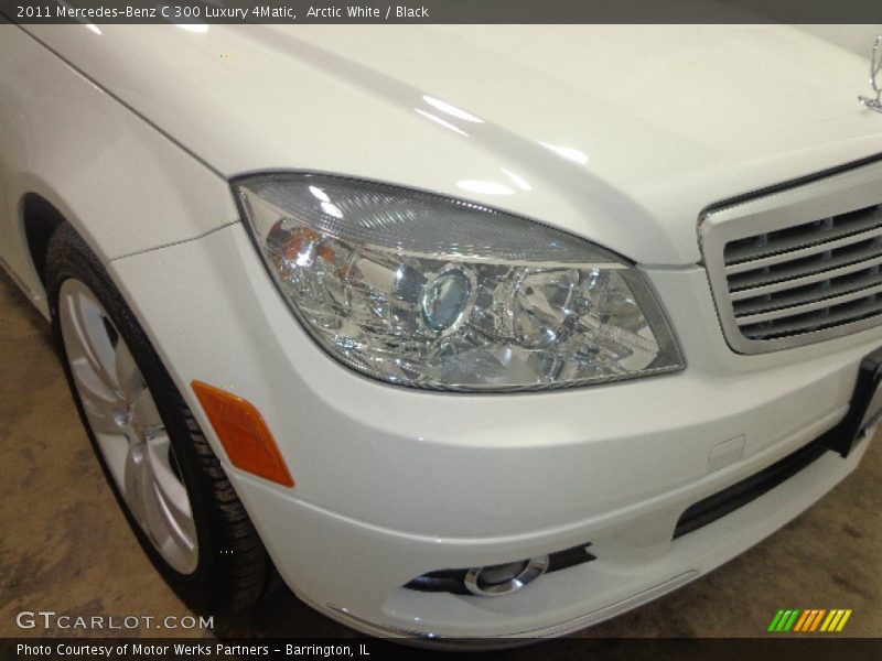 Arctic White / Black 2011 Mercedes-Benz C 300 Luxury 4Matic