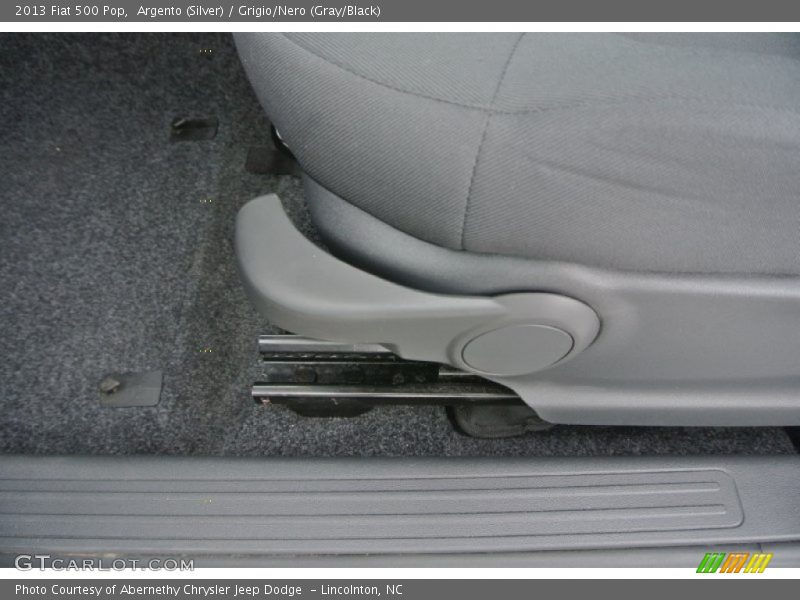 Argento (Silver) / Grigio/Nero (Gray/Black) 2013 Fiat 500 Pop