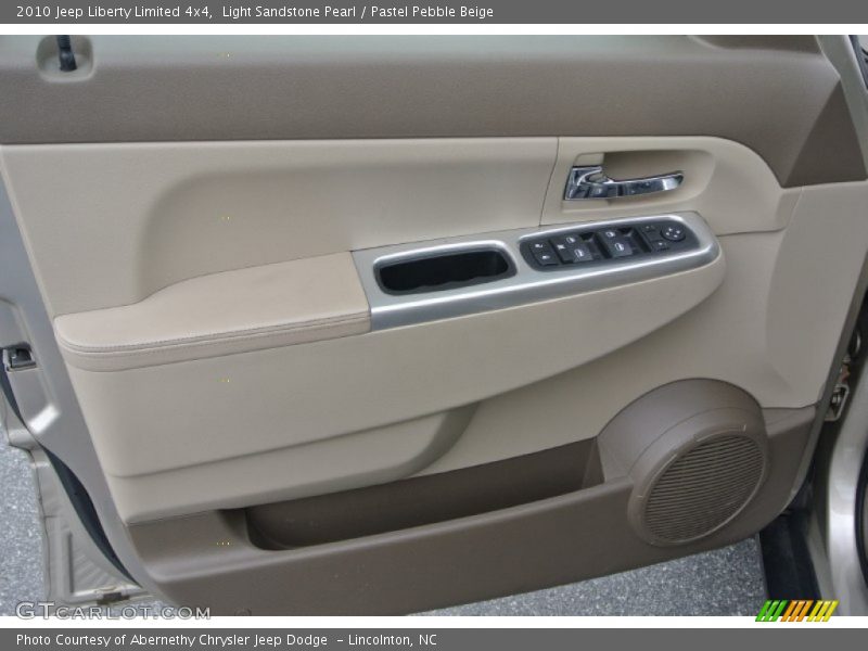 Light Sandstone Pearl / Pastel Pebble Beige 2010 Jeep Liberty Limited 4x4