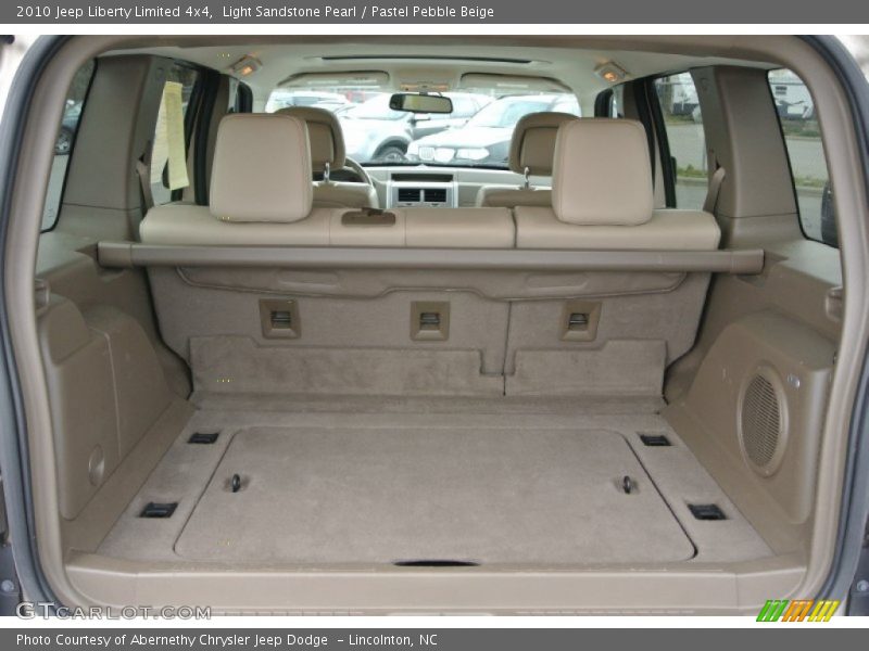 Light Sandstone Pearl / Pastel Pebble Beige 2010 Jeep Liberty Limited 4x4