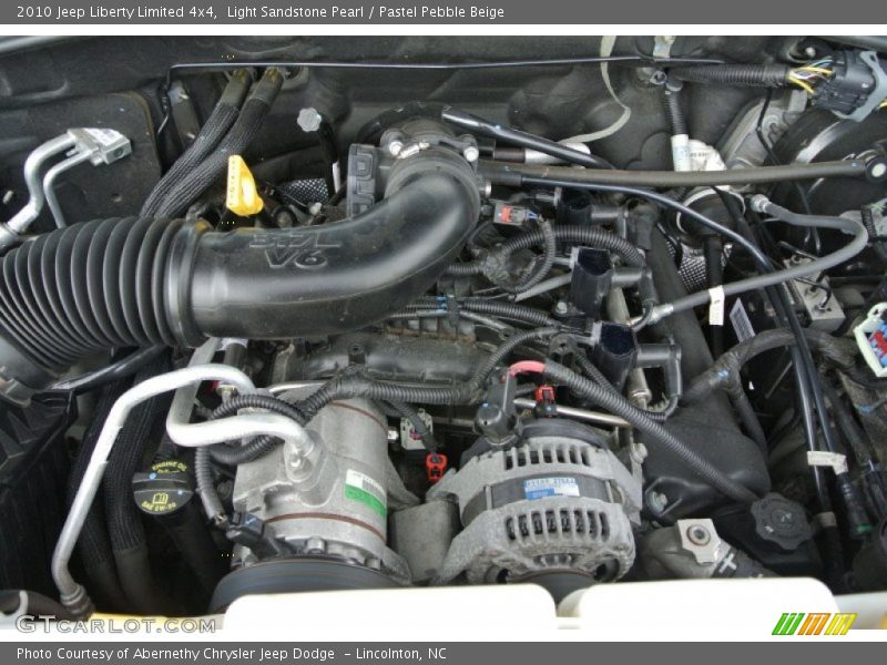 Light Sandstone Pearl / Pastel Pebble Beige 2010 Jeep Liberty Limited 4x4