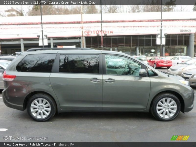 Cypress Green Pearl / Light Gray 2012 Toyota Sienna XLE AWD