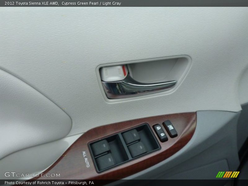 Cypress Green Pearl / Light Gray 2012 Toyota Sienna XLE AWD