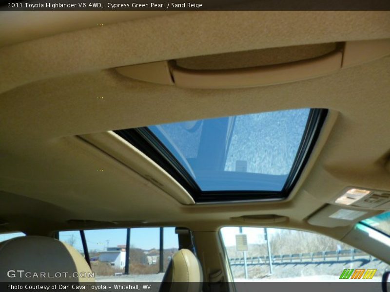Cypress Green Pearl / Sand Beige 2011 Toyota Highlander V6 4WD