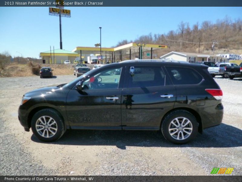 Super Black / Charcoal 2013 Nissan Pathfinder SV 4x4