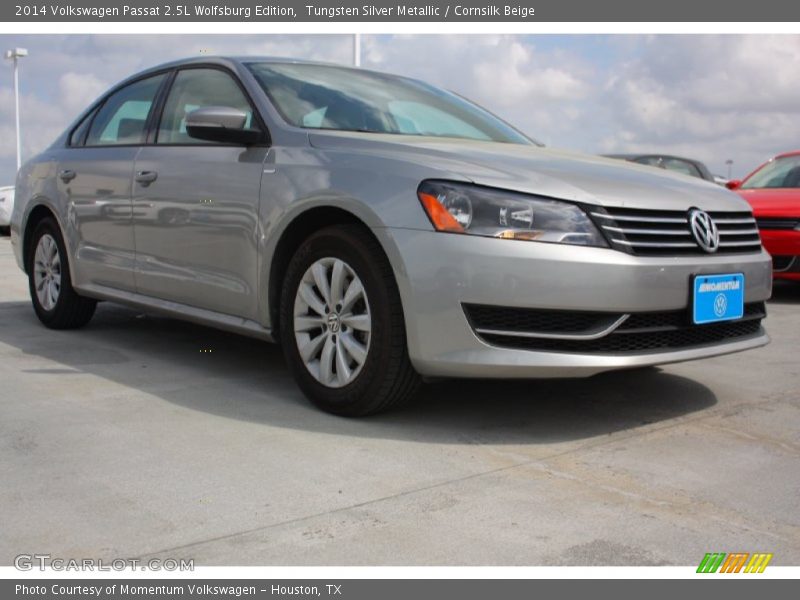 Tungsten Silver Metallic / Cornsilk Beige 2014 Volkswagen Passat 2.5L Wolfsburg Edition