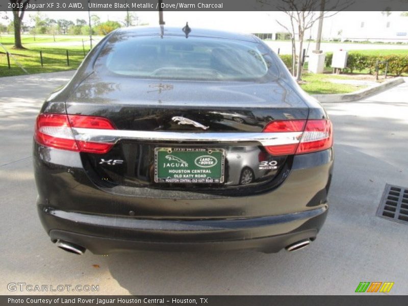 Ultimate Black Metallic / Dove/Warm Charcoal 2013 Jaguar XF 3.0 AWD