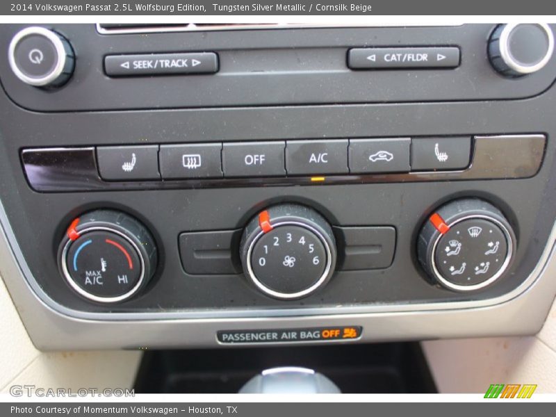 Tungsten Silver Metallic / Cornsilk Beige 2014 Volkswagen Passat 2.5L Wolfsburg Edition