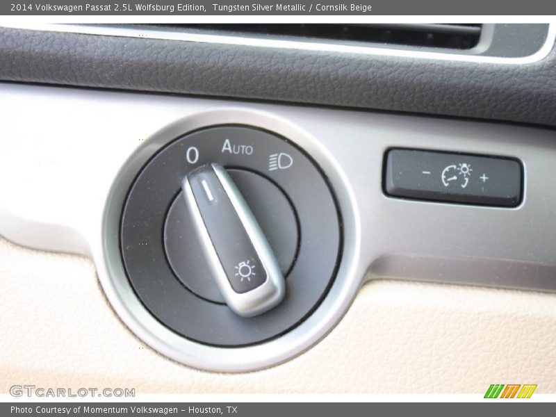 Tungsten Silver Metallic / Cornsilk Beige 2014 Volkswagen Passat 2.5L Wolfsburg Edition